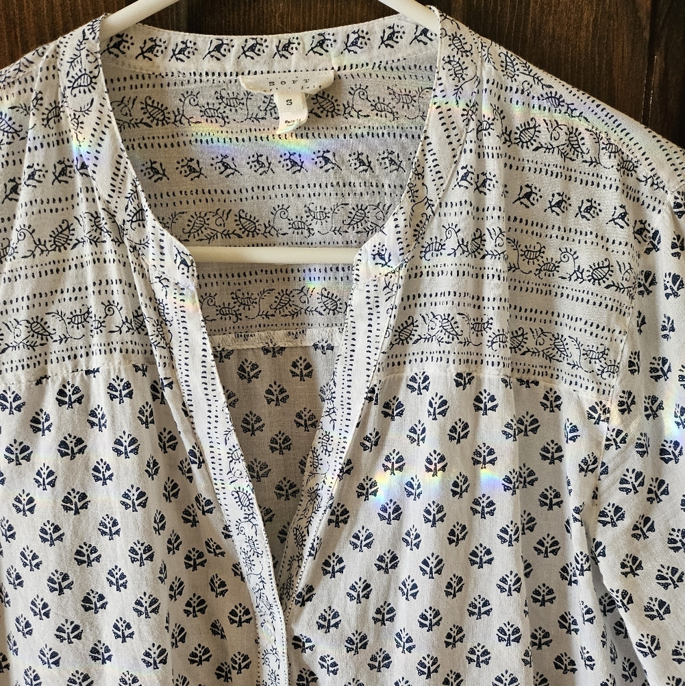 Soft Joie Cotton Cream Blouse with Navy Floral Block Print - Picture 2 of 6